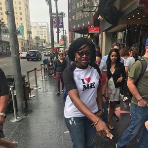 Meet your Posher, Ayo